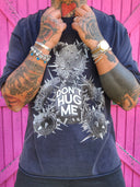 T-Shirt Hug Me Black